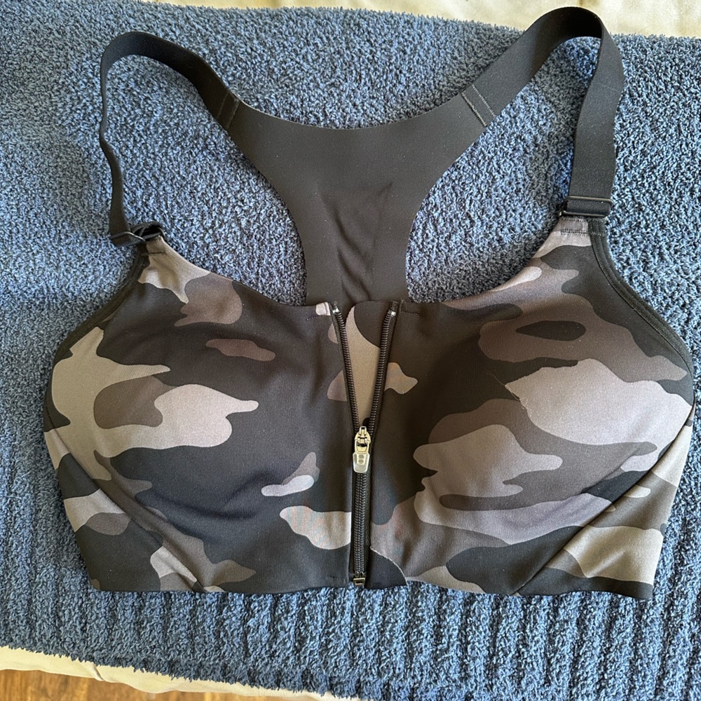 Sports bra